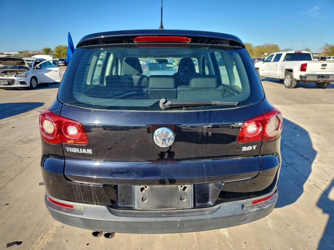 2010 Volkswagen Tiguan S VIN: WVGAV9AX6AW534345 Lot: 94355575