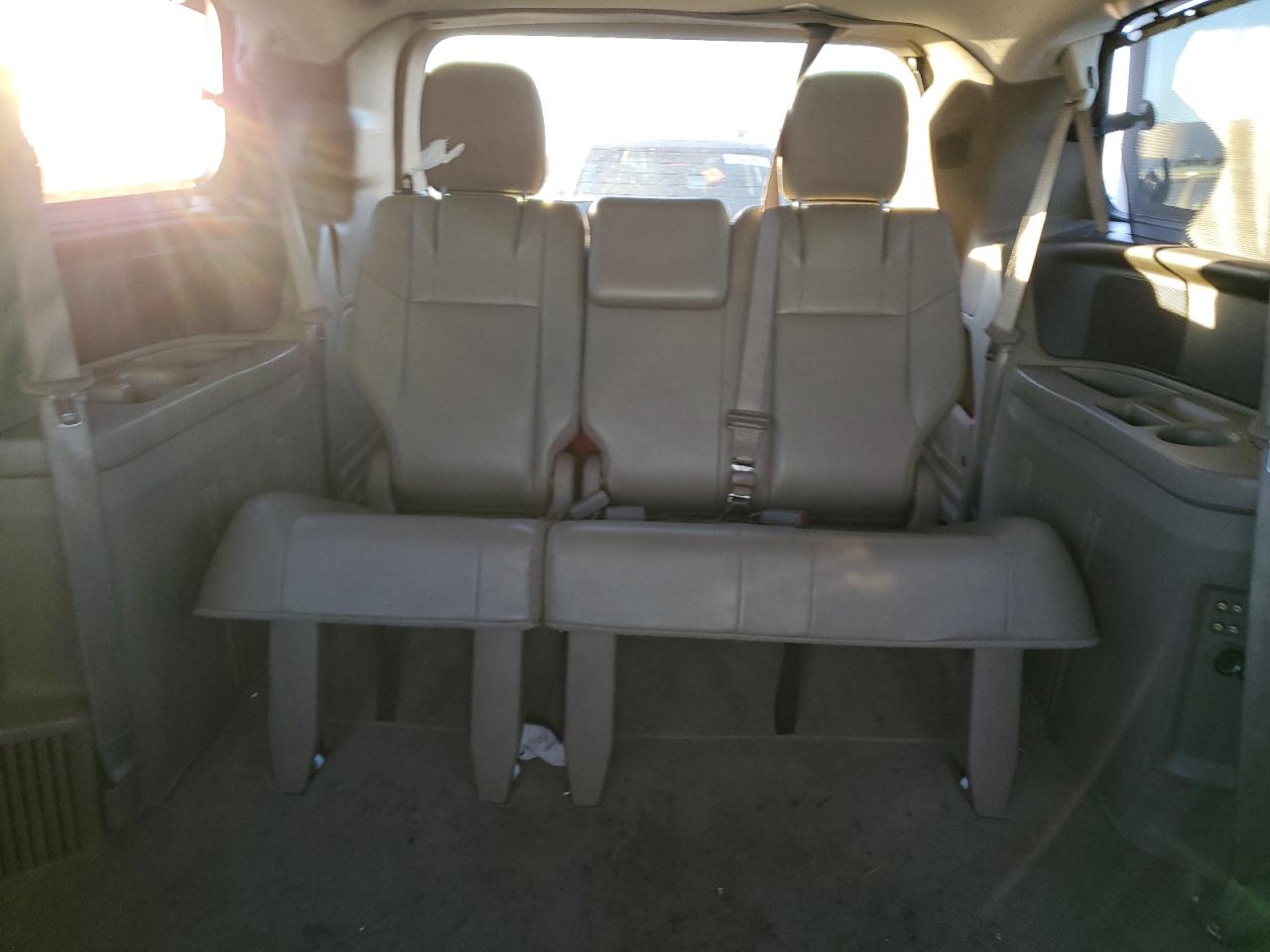 2011 Volkswagen Routan Se VIN: 2V4RW3DG7BR634029 Lot: 93039215