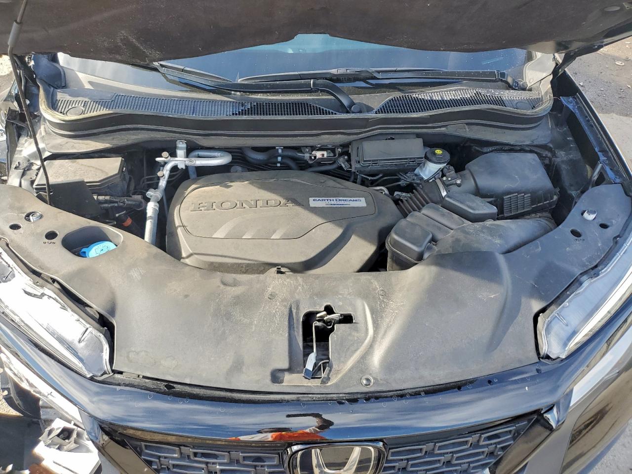 2019 Honda Passport Touring VIN: 5FNYF7H92KB000910 Lot: 94382155