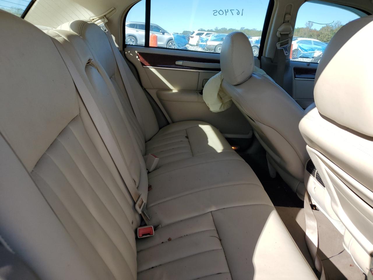 2003 Lincoln Town Car Signature VIN: 1LNHM82W13Y645426 Lot: 90675595