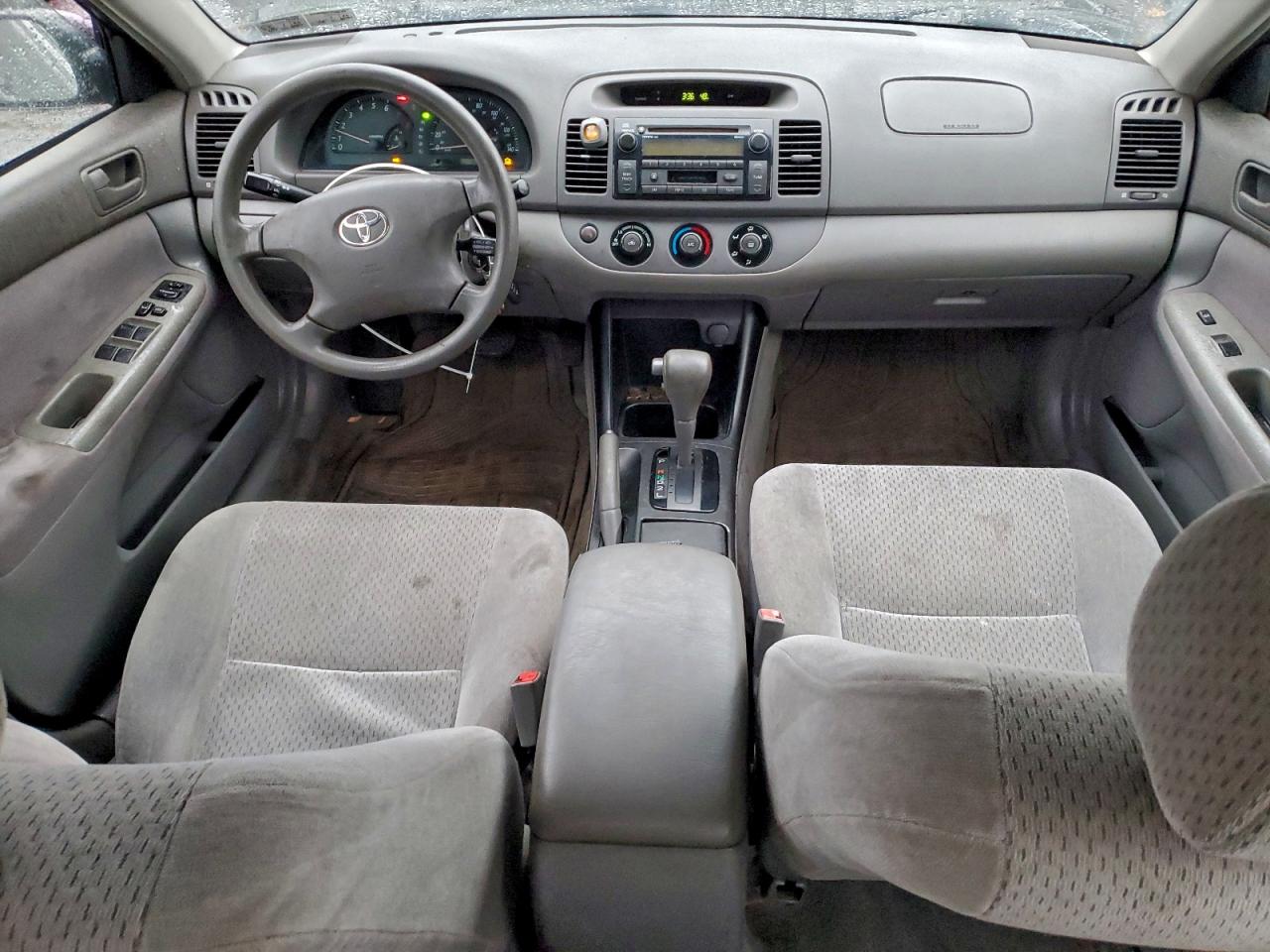 2003 Toyota Camry Le VIN: JTDBE32K430164401 Lot: 94232815