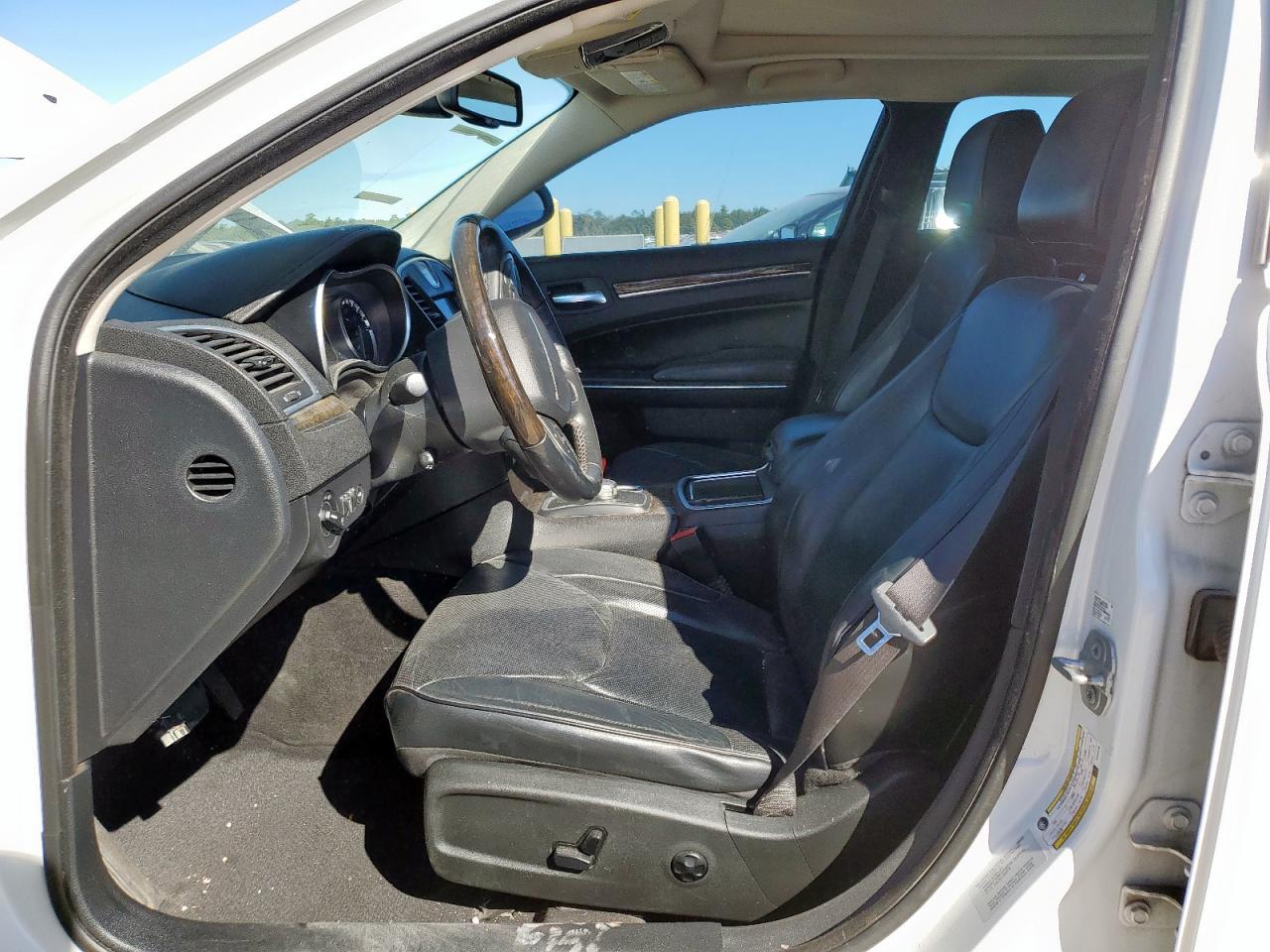 2015 Chrysler 300C VIN: 2C3CCAEGXFH846175 Lot: 92119715