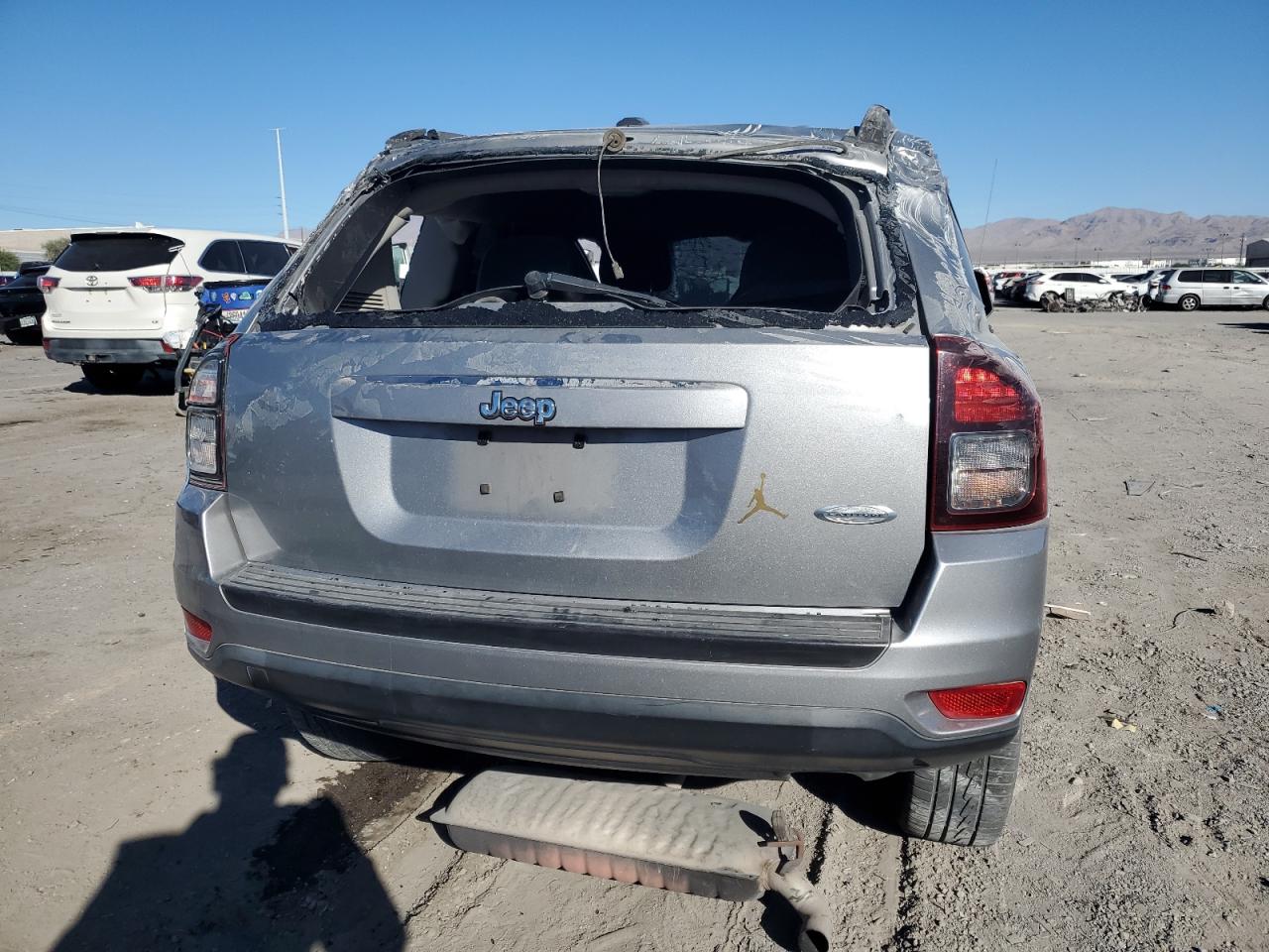 2015 Jeep Compass Latitude VIN: 1C4NJCEB2FD107146 Lot: 92188935