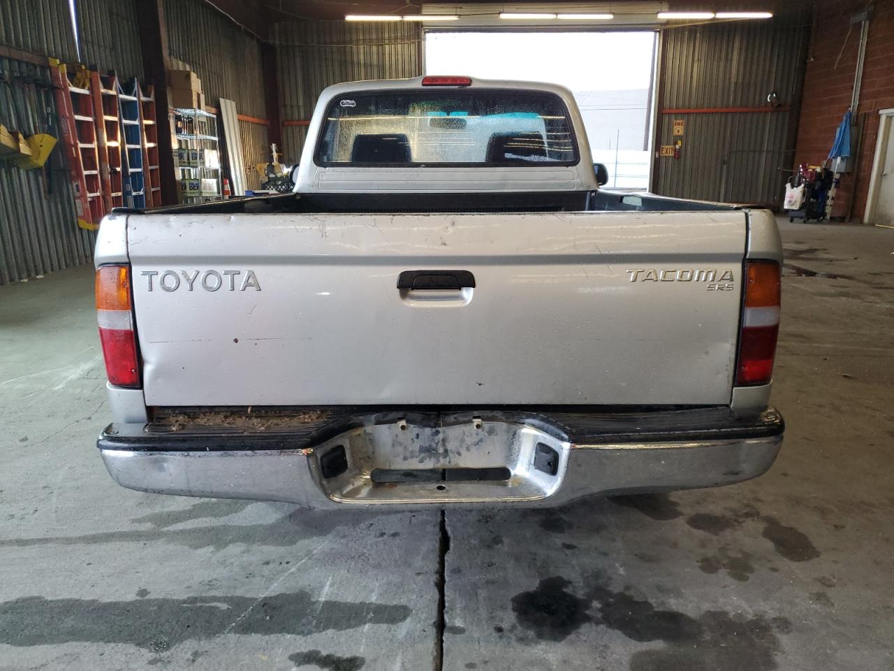 2000 Toyota Tacoma VIN: 4TANL42N4YZ630815 Lot: 92679845