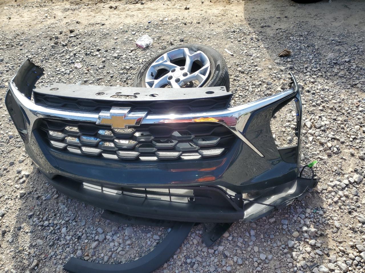 2025 Chevrolet Trax Ls VIN: KL77LFEP8SC066650 Lot: 92300925