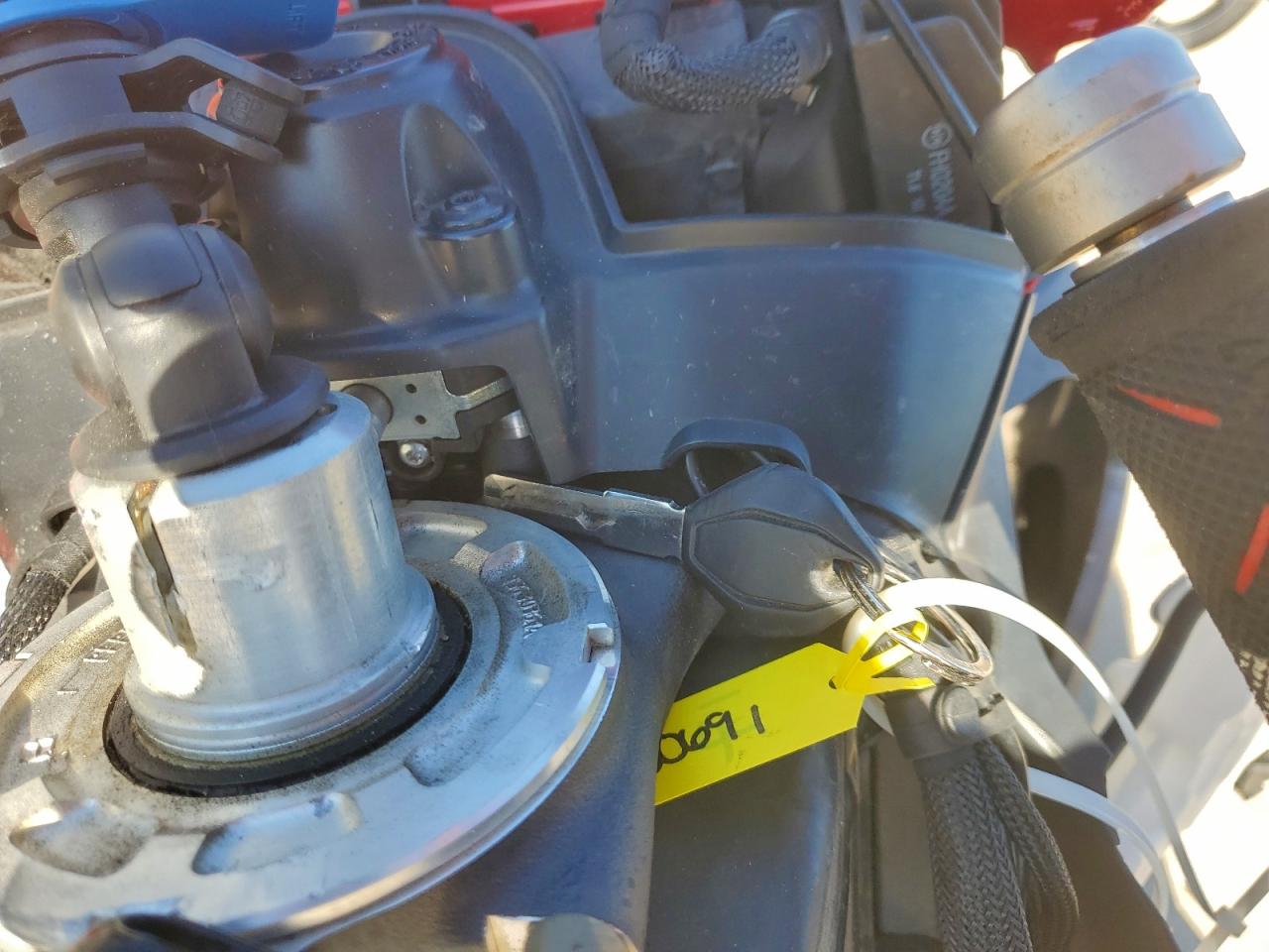 2022 Ducati Panigale V4S VIN: ZDMDAGWW3NB000691 Lot: 91295395