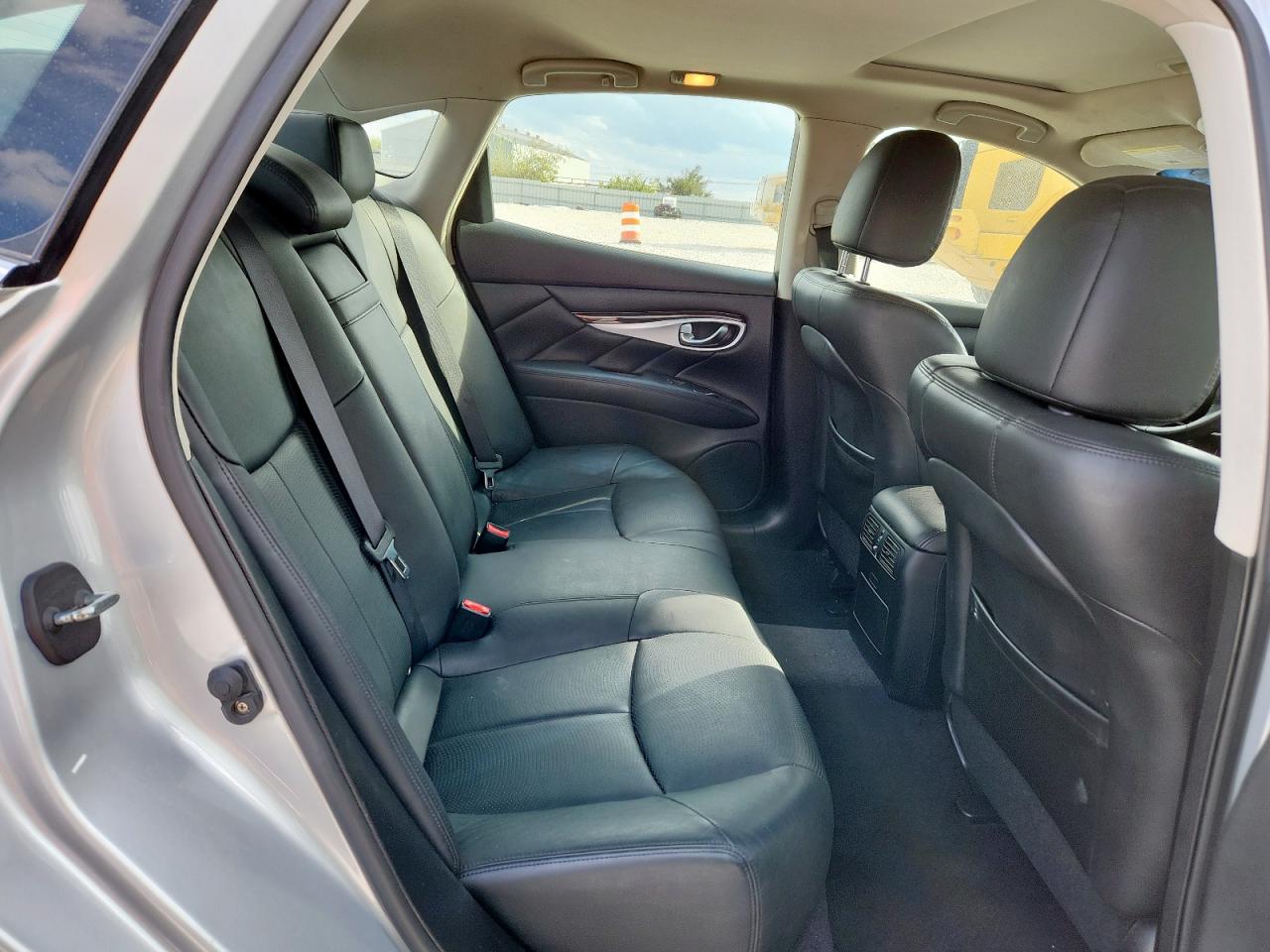 2015 Infiniti Q70 3.7 VIN: JN1BY1APXFM540141 Lot: 93766315