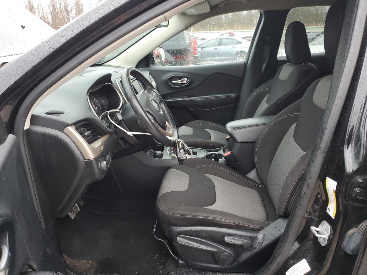 2014 Jeep Cherokee Latitude VIN: 1C4PJMCB3EW308123 Lot: 92431015