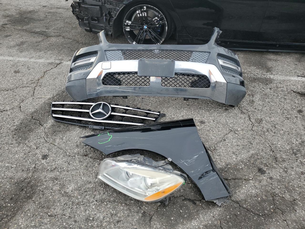 2015 Mercedes-Benz Ml 350 VIN: 4JGDA5JB8FA619231 Lot: 92469145