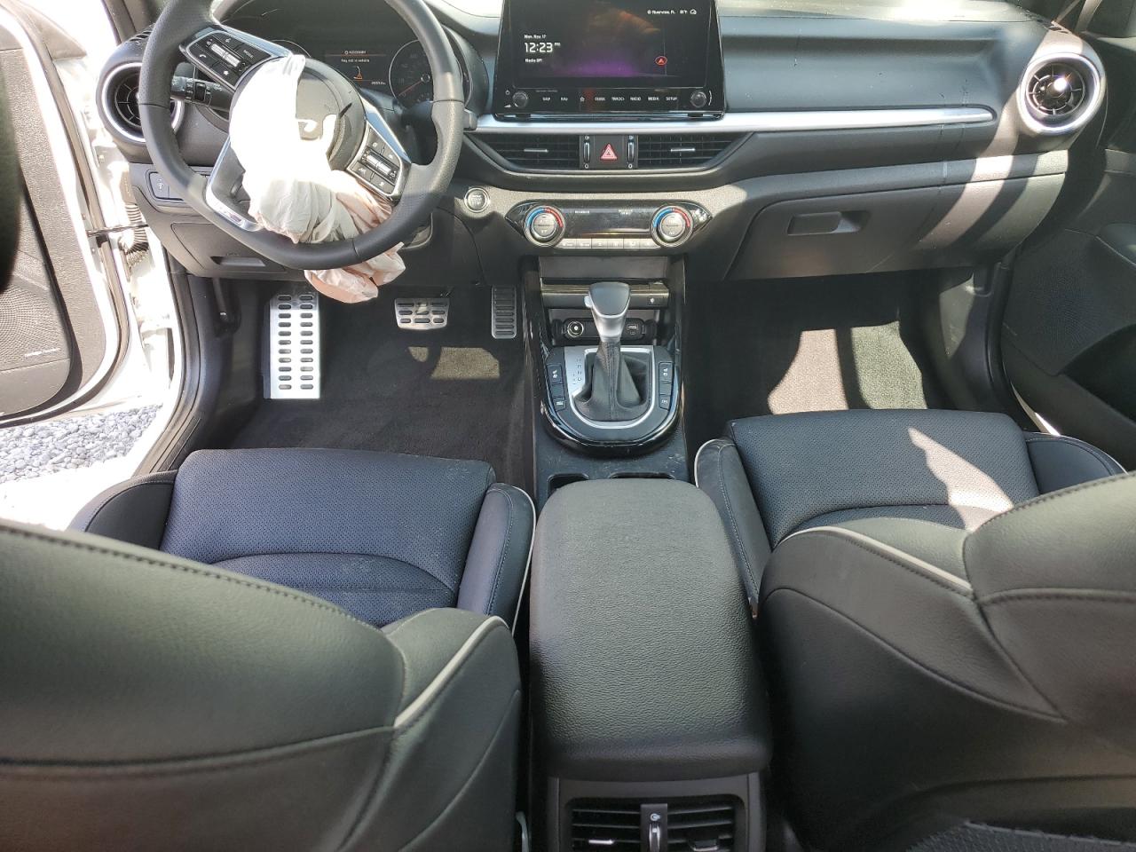 2024 Kia Forte Gt Line VIN: 3KPF54ADXRE824192 Lot: 93285235