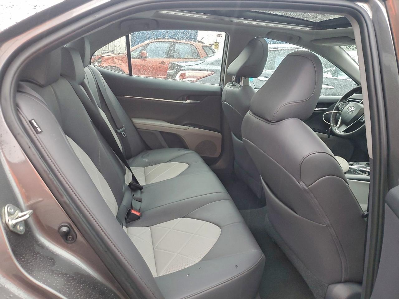 2019 Toyota Camry L VIN: 4T1B11HK6KU821421 Lot: 94133725