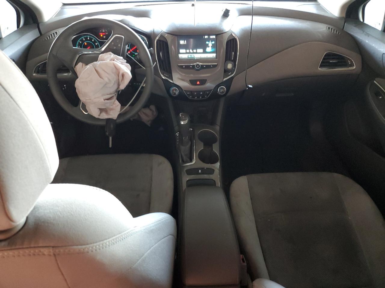 2018 Chevrolet Cruze Lt VIN: 1G1BE5SM2J7241213 Lot: 82769065