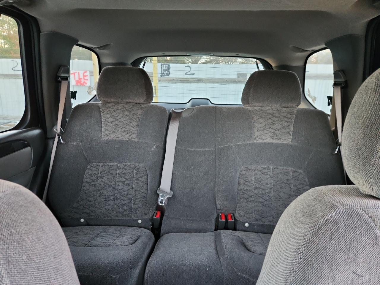 2004 GMC Envoy VIN: 1GKDT13SX42322347 Lot: 92792965