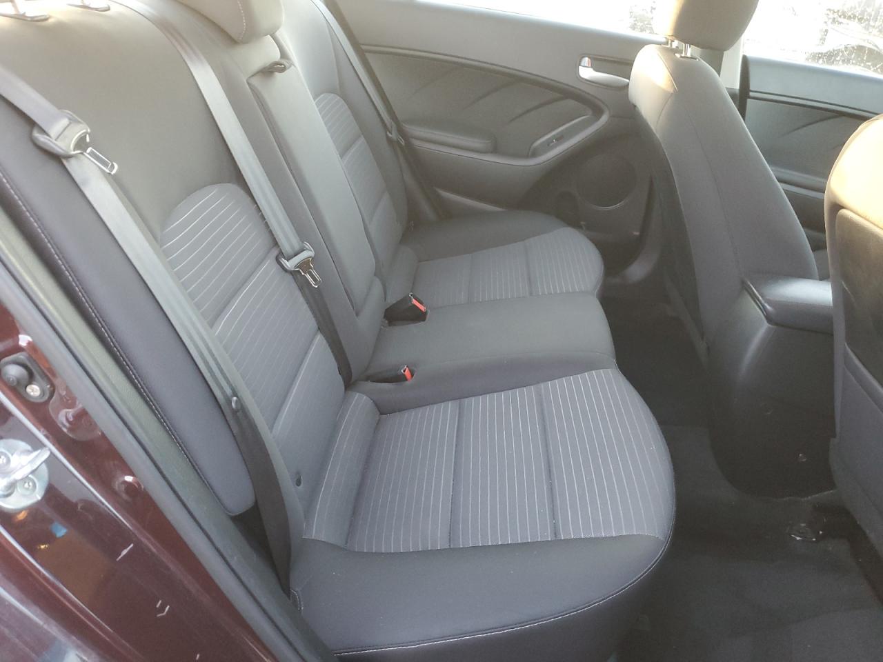 2017 Kia Forte Lx VIN: 3KPFL4A79HE156142 Lot: 91884175