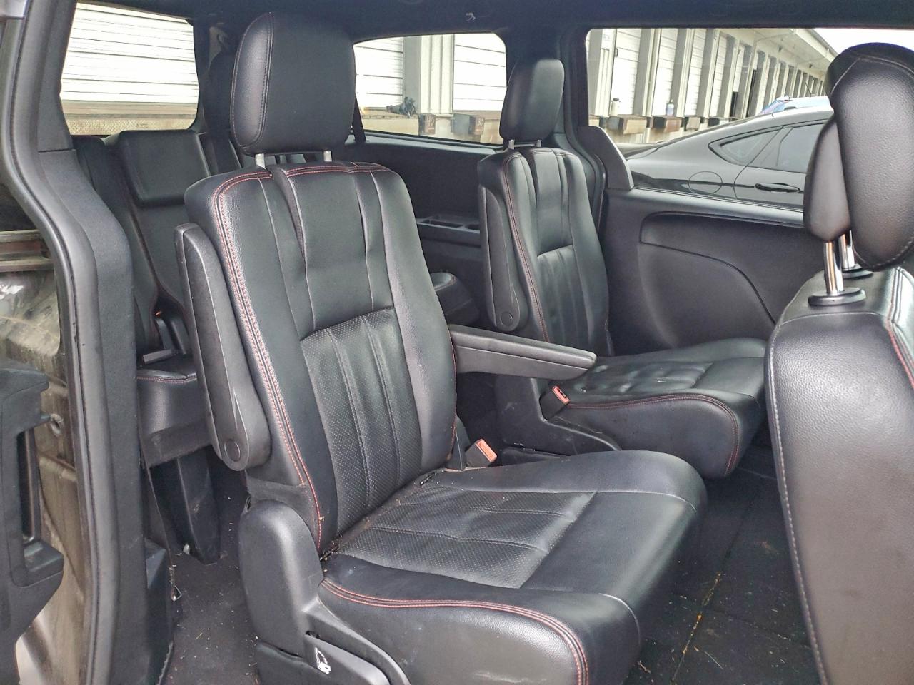 2016 Dodge Grand Caravan R/T VIN: 2C4RDGEG3GR344576 Lot: 94087685