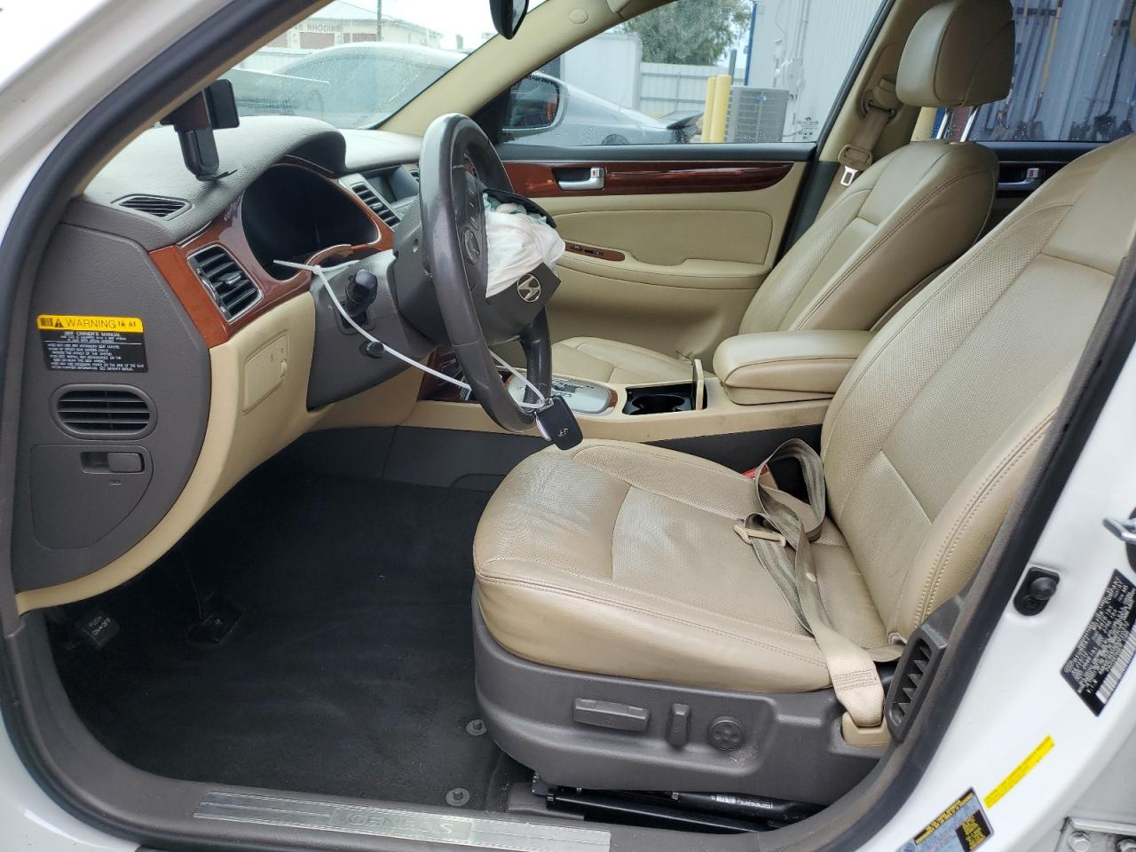 2013 Hyundai Genesis 3.8L VIN: KMHGC4DD5DU210372 Lot: 91720175