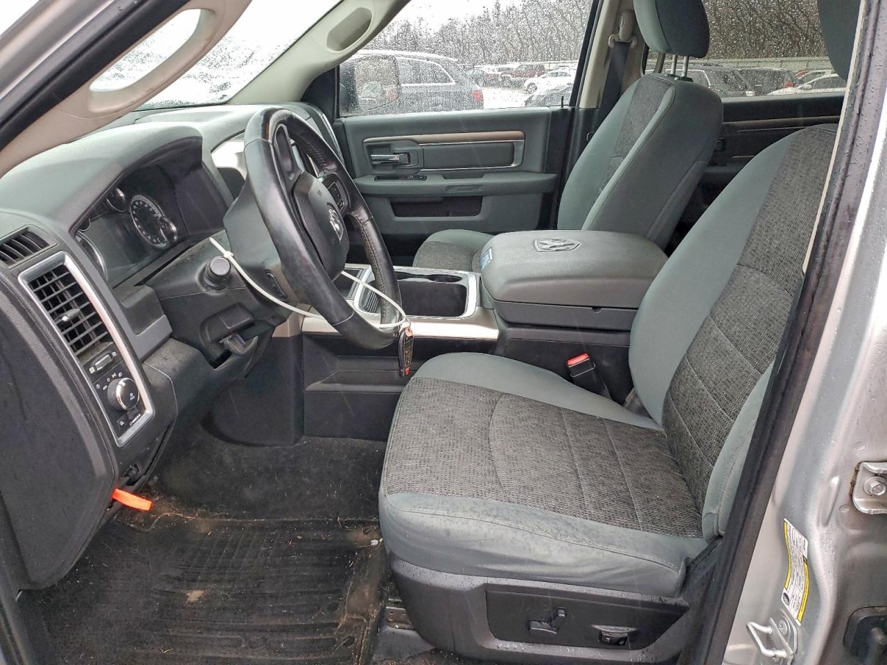 2018 Ram 1500 Slt VIN: 3C6RR7LTXJG140184 Lot: 94265815