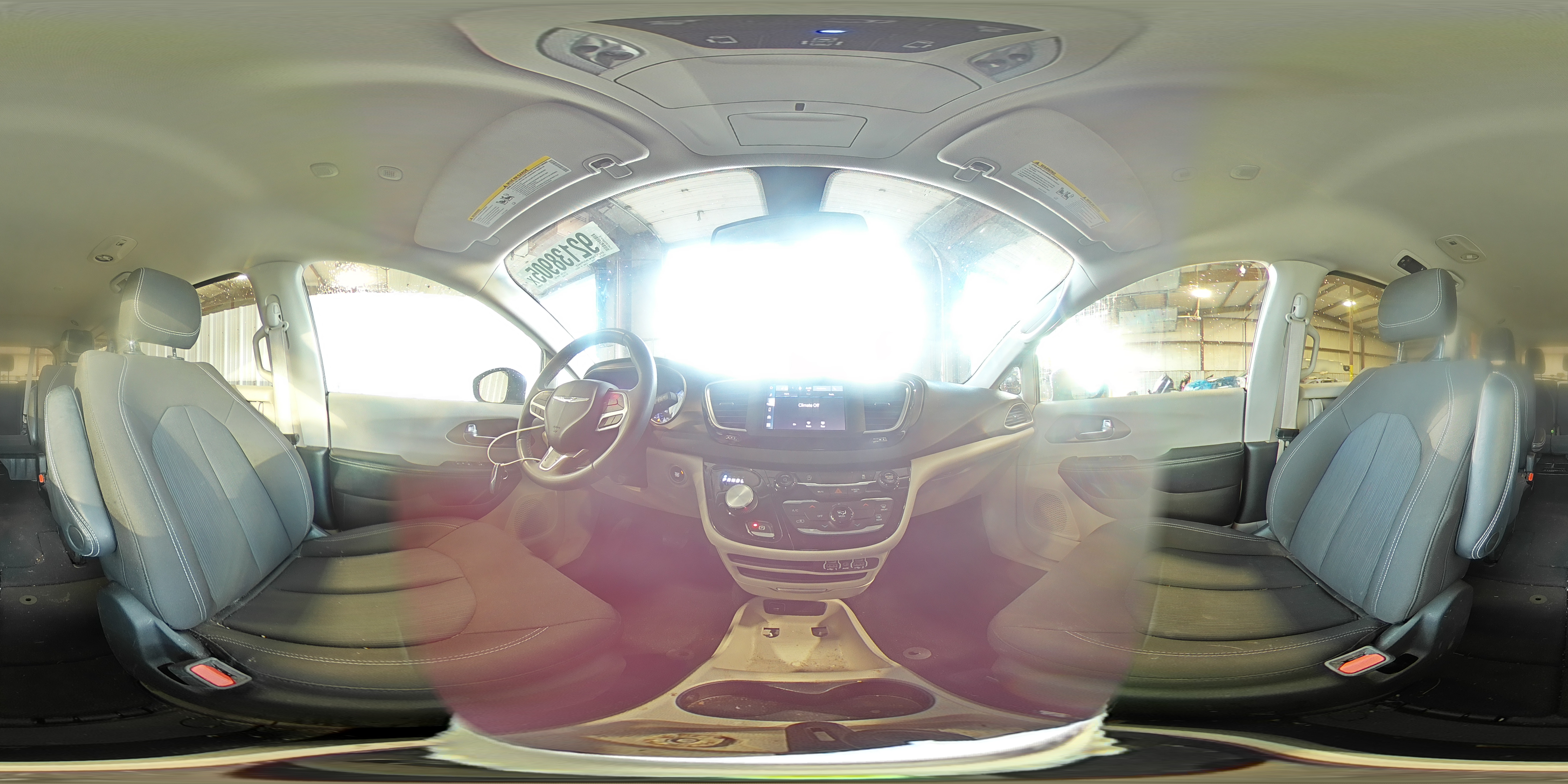 2022 Chrysler Voyager Lx VIN: 2C4RC1CG2NR218600 Lot: 92138905