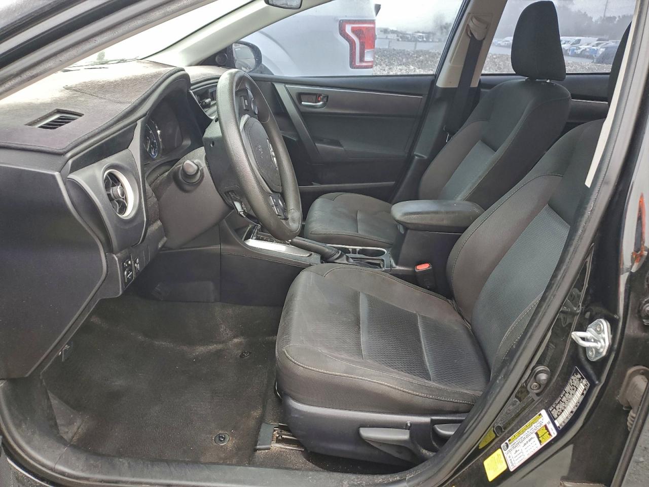 2017 Toyota Corolla L VIN: 2T1BURHE9HC915707 Lot: 94095355