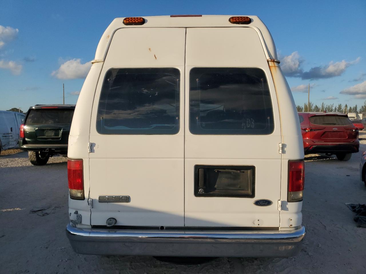 2008 Ford Econoline E250 Van VIN: 1FTNE24W38DB46382 Lot: 93564255