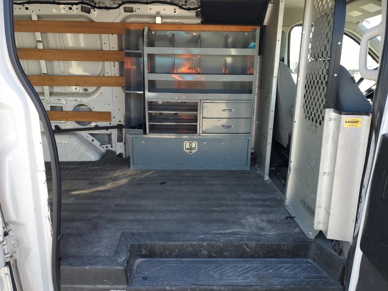 2016 Ford Transit T-250 VIN: 1FTYR1ZM9GKA87318 Lot: 92422085