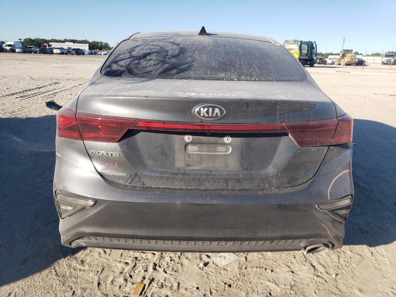 2021 Kia Forte Fe VIN: 3KPF24AD8ME381381 Lot: 92388945