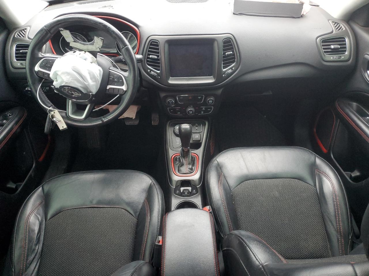 2018 Jeep Compass Trailhawk VIN: 3C4NJDDB8JT417439 Lot: 93317005