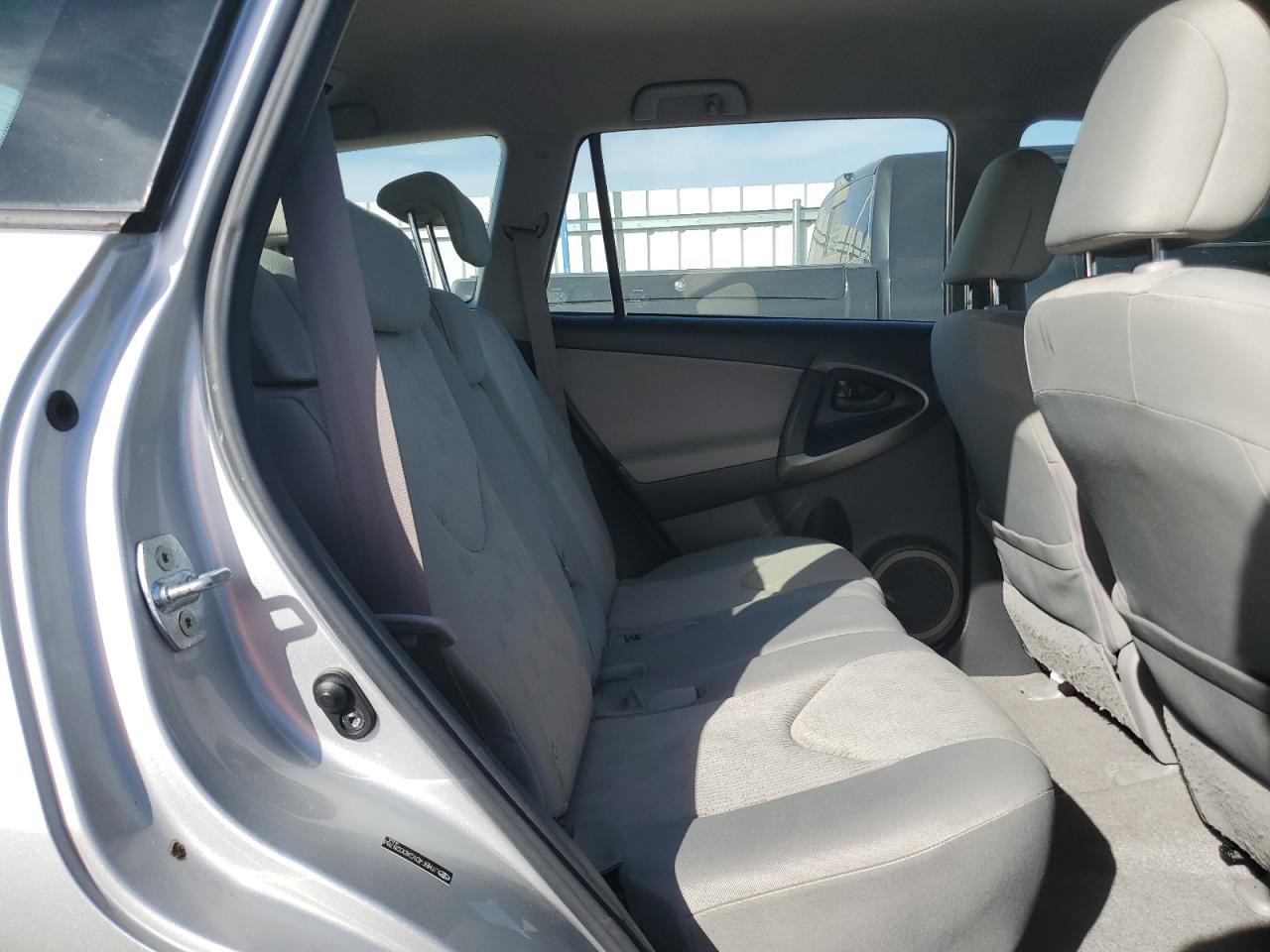 2010 Toyota Rav4 VIN: JTMBF4DV2AD028784 Lot: 91205995