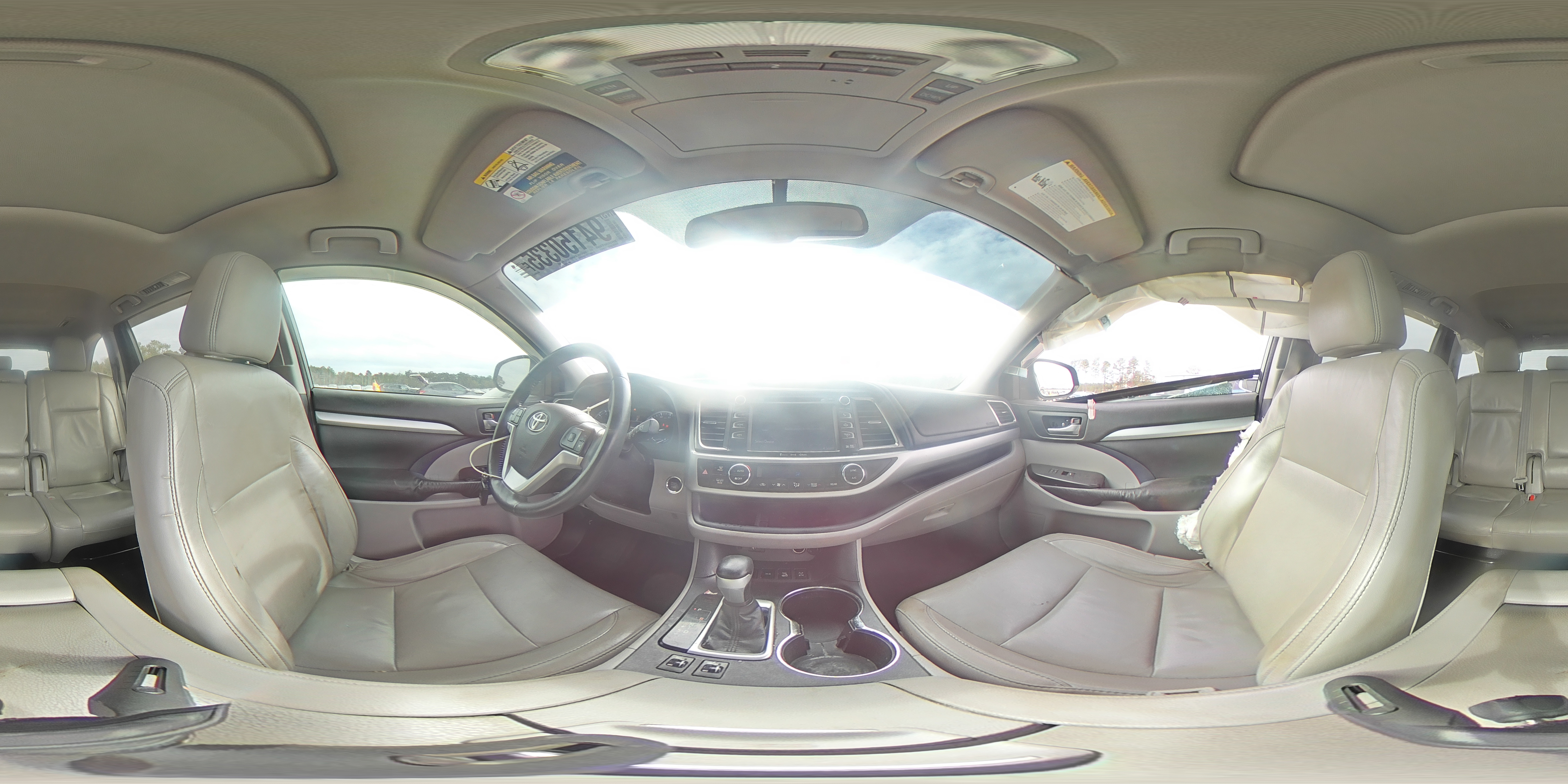 2016 Toyota Highlander Xle VIN: 5TDJKRFHXGS225758 Lot: 94150335