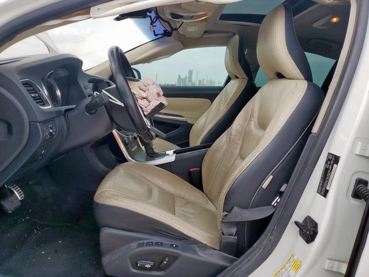 2013 Volvo S60 T5 VIN: YV1612FS8D2181042 Lot: 92759785