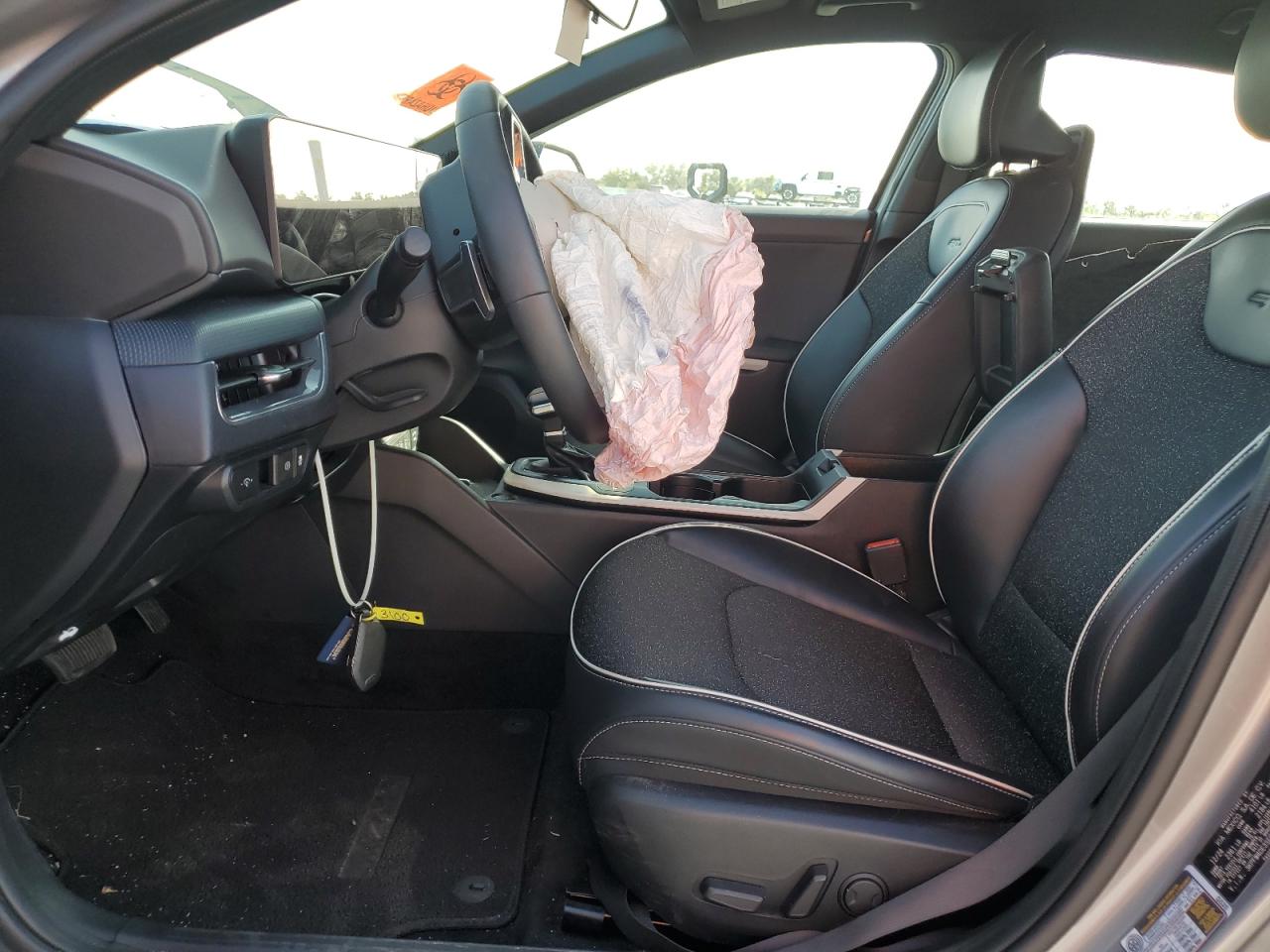 2025 Kia K4 Gt Line VIN: 3KPFW4DE3SE073640 Lot: 92965165