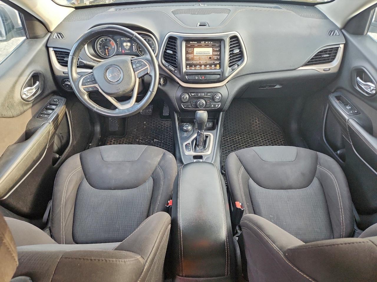 2016 Jeep Cherokee Latitude VIN: 1C4PJMCS4GW134033 Lot: 94564665