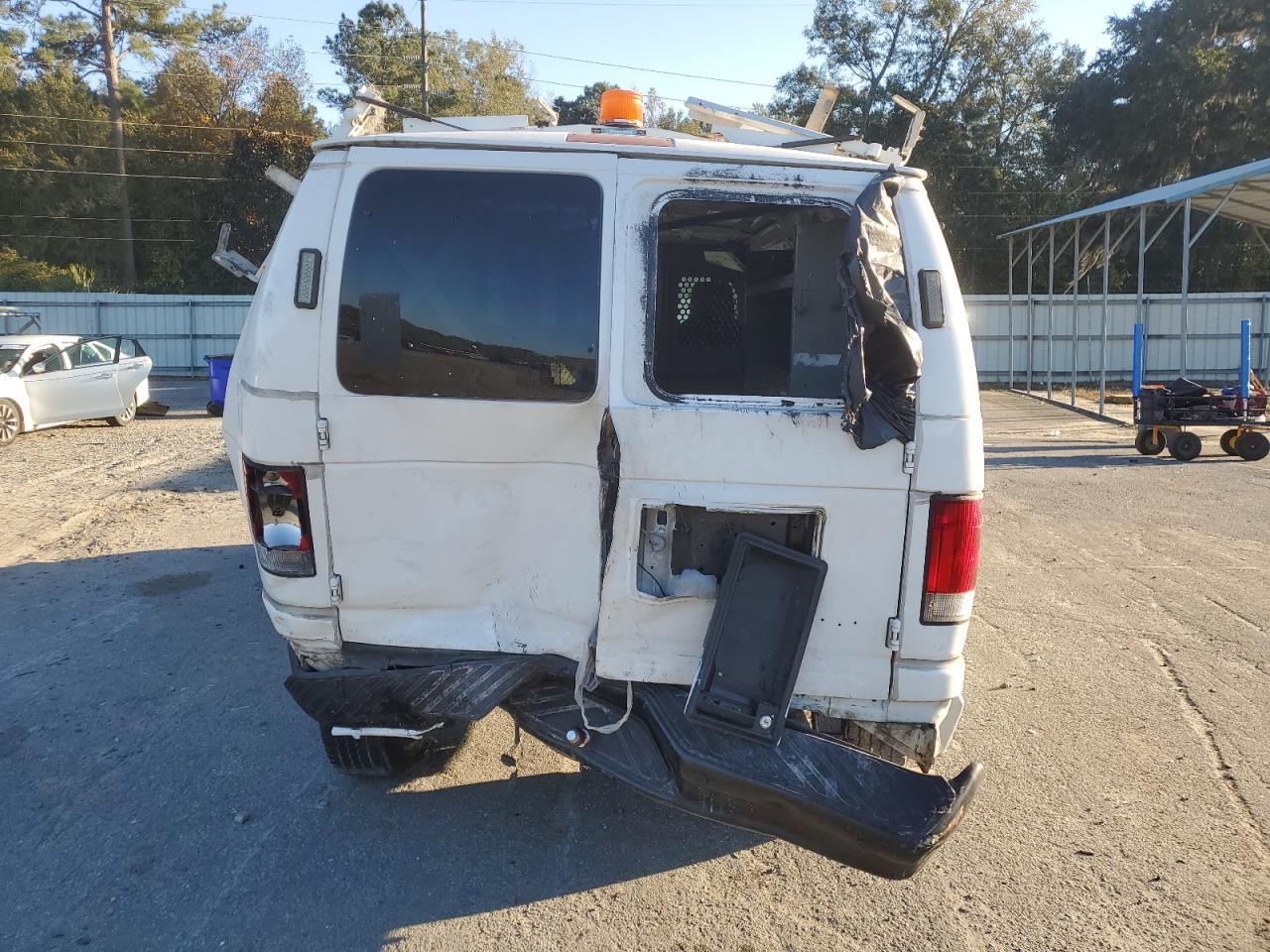 2010 Ford Econoline E250 Van VIN: 1FTNE2EL2ADA77615 Lot: 92448685