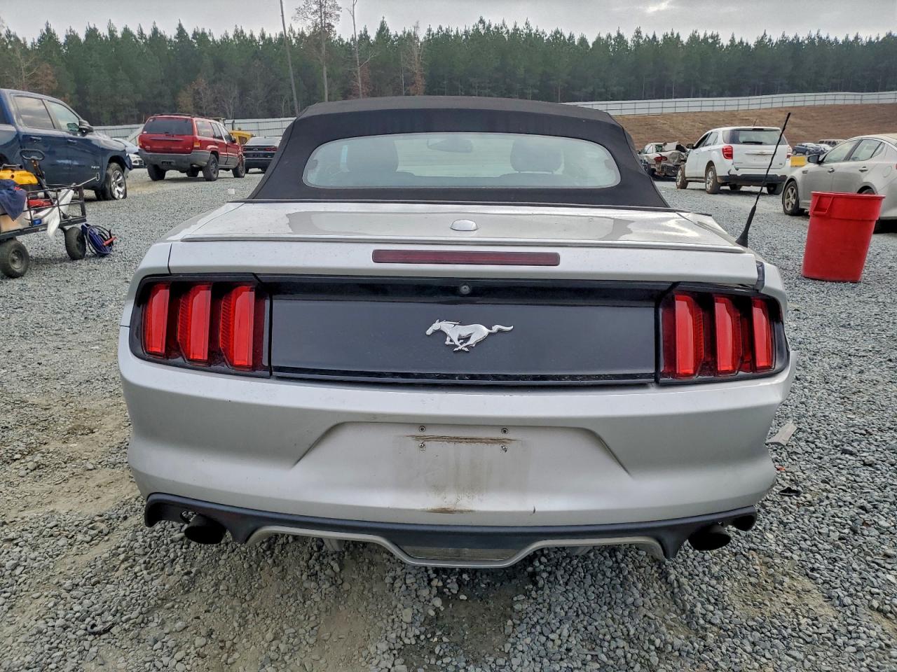 2017 Ford Mustang VIN: 1FATP8UH2H5218470 Lot: 93257905