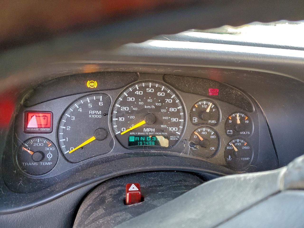 2001 Chevrolet Suburban K2500 VIN: 3GNGK26U71G195663 Lot: 93839025