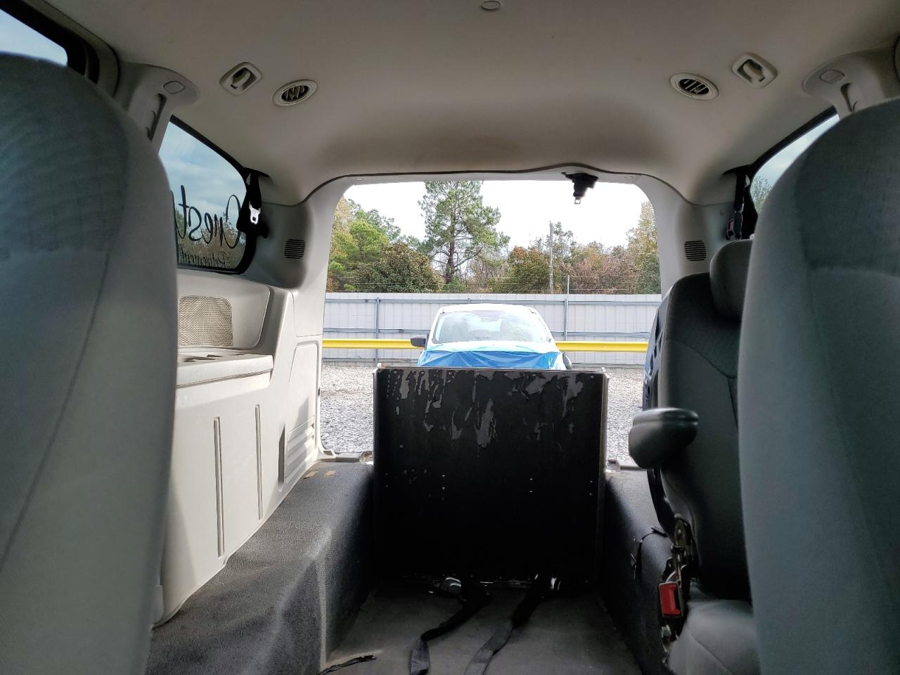 2010 Chrysler Town & Country VIN: 2A4RR4DE1AR214877 Lot: 92342435