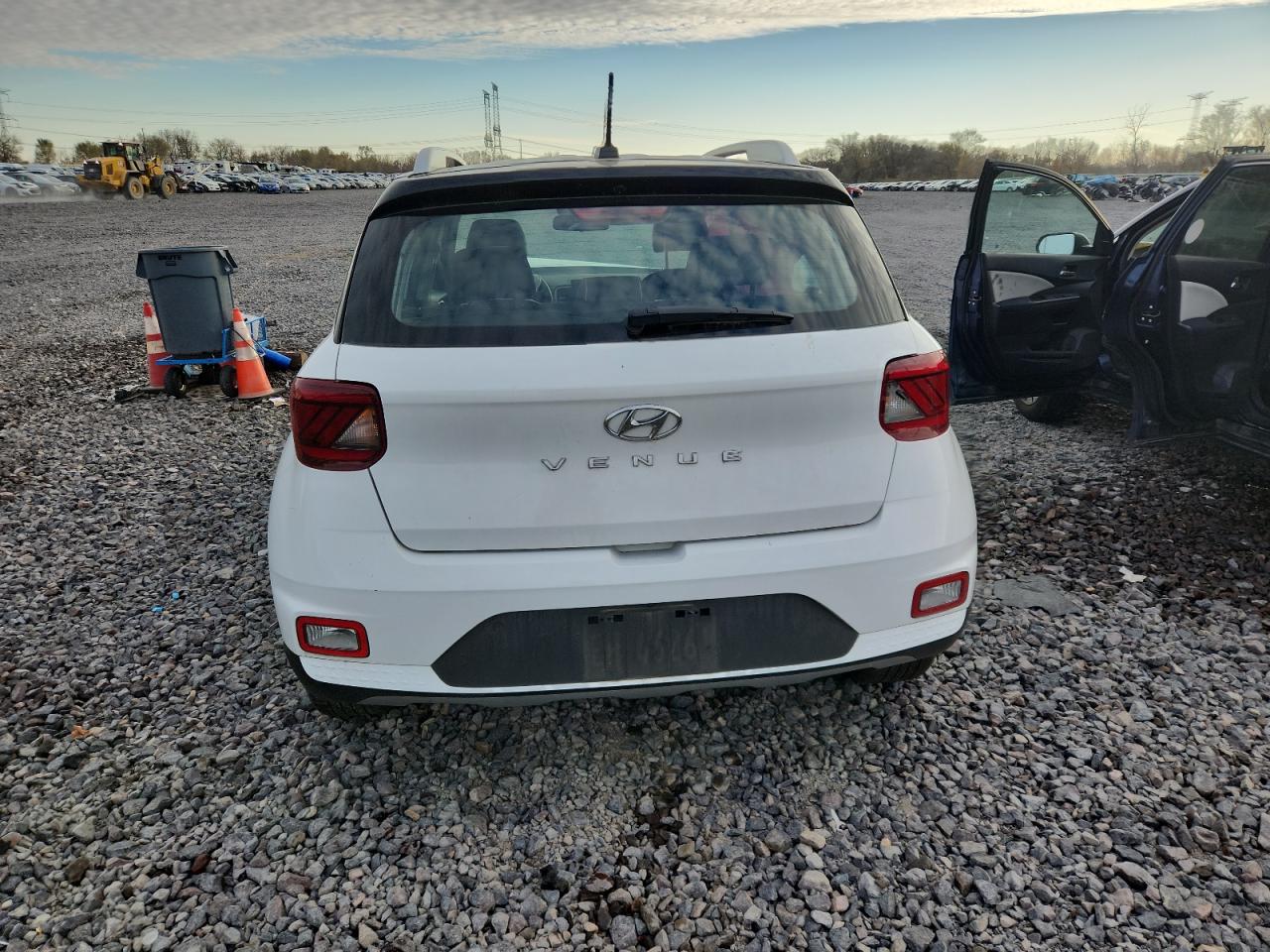 2024 Hyundai Venue Sel VIN: KMHRC8A34RU285048 Lot: 92832335