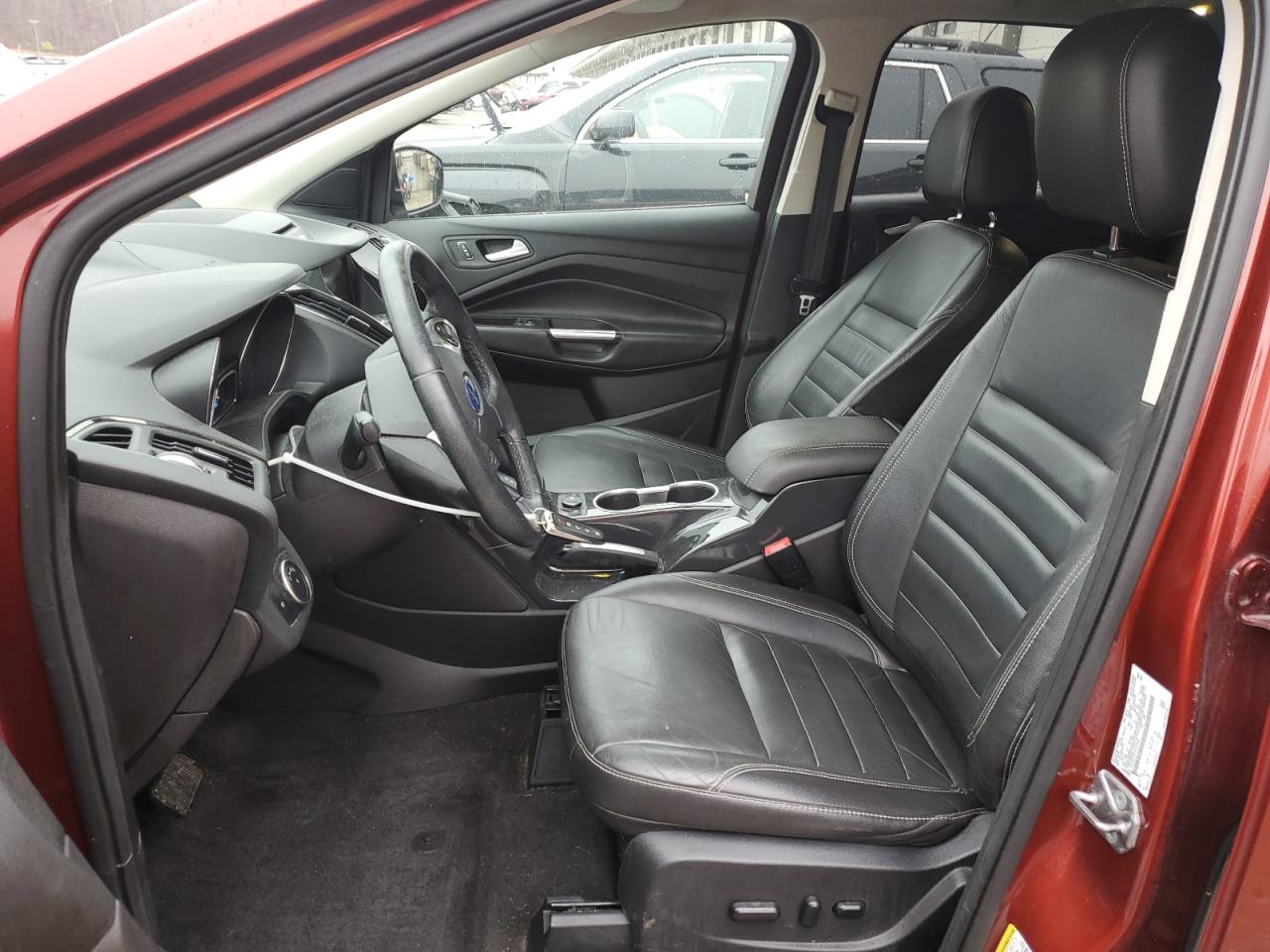 2015 Ford Escape Titanium VIN: 1FMCU9JX2FUC41640 Lot: 92924175
