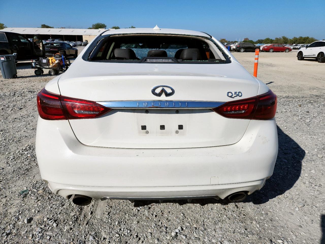 2018 Infiniti Q50 Luxe VIN: JN1EV7AP8JM361856 Lot: 92131665