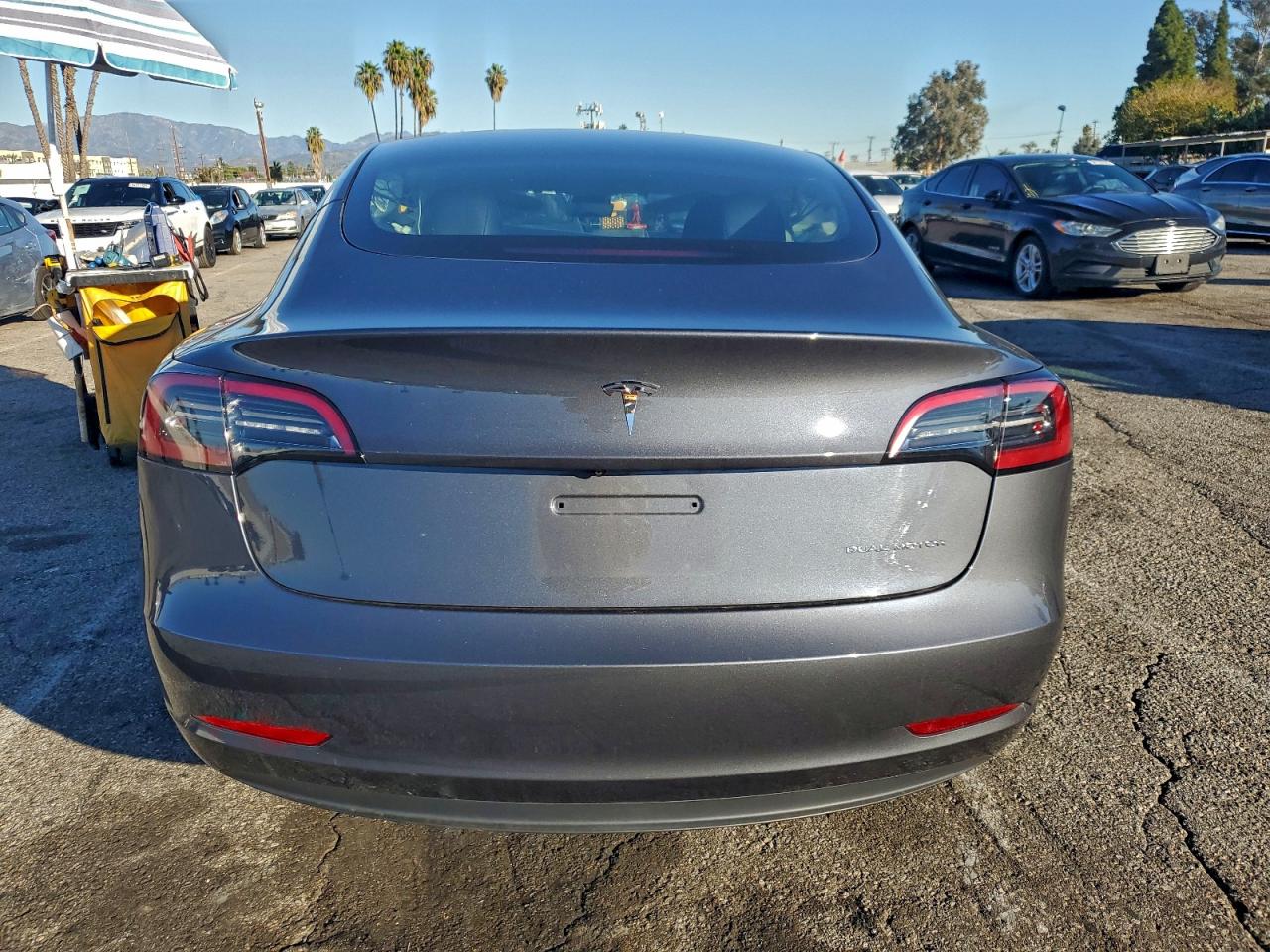 2023 Tesla Model 3 VIN: 5YJ3E1EB8PF711035 Lot: 94088345