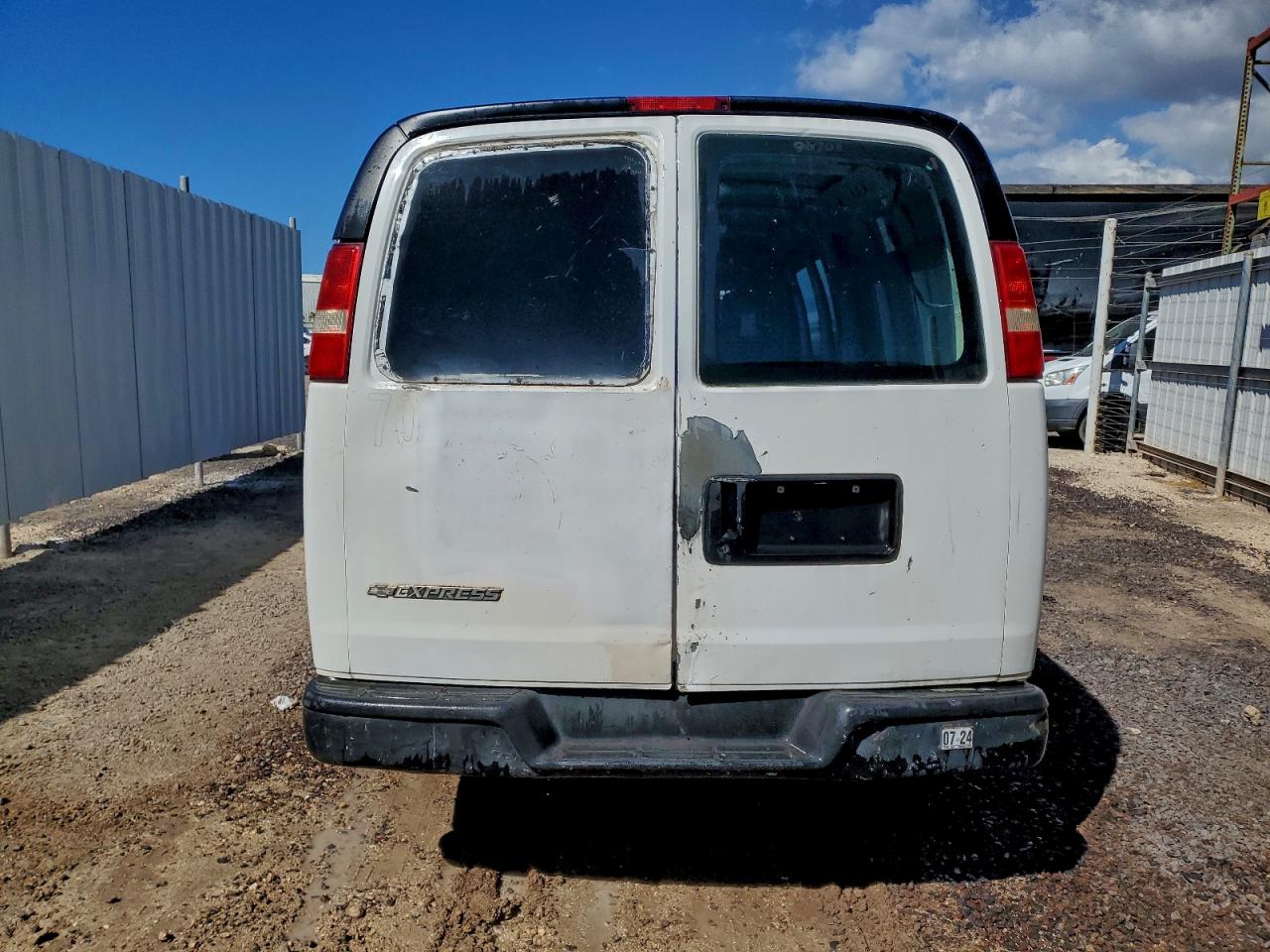2007 Chevrolet Express G3500 Delivery Van VIN: 1GCHG39V671117634 Lot: 90980305