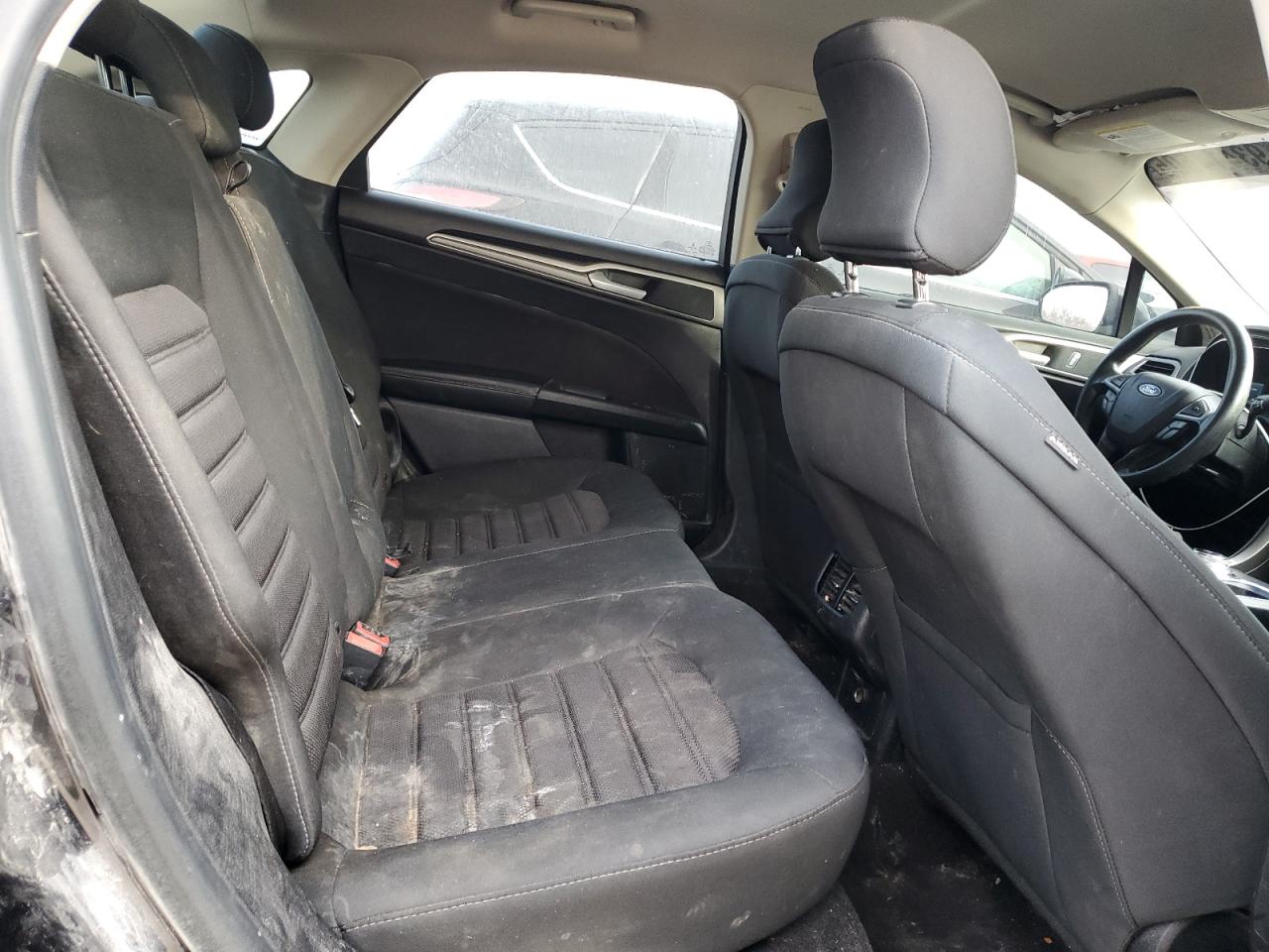 2019 Ford Fusion Se VIN: 3FA6P0LU0KR235222 Lot: 93414505