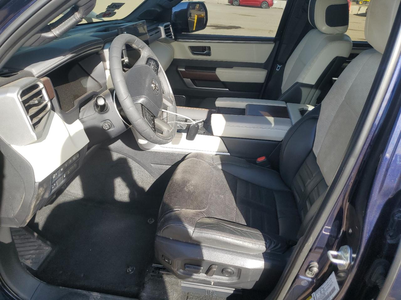 2024 Toyota Sequoia Sr5 VIN: 7SVAAABA5RX037228 Lot: 91718375