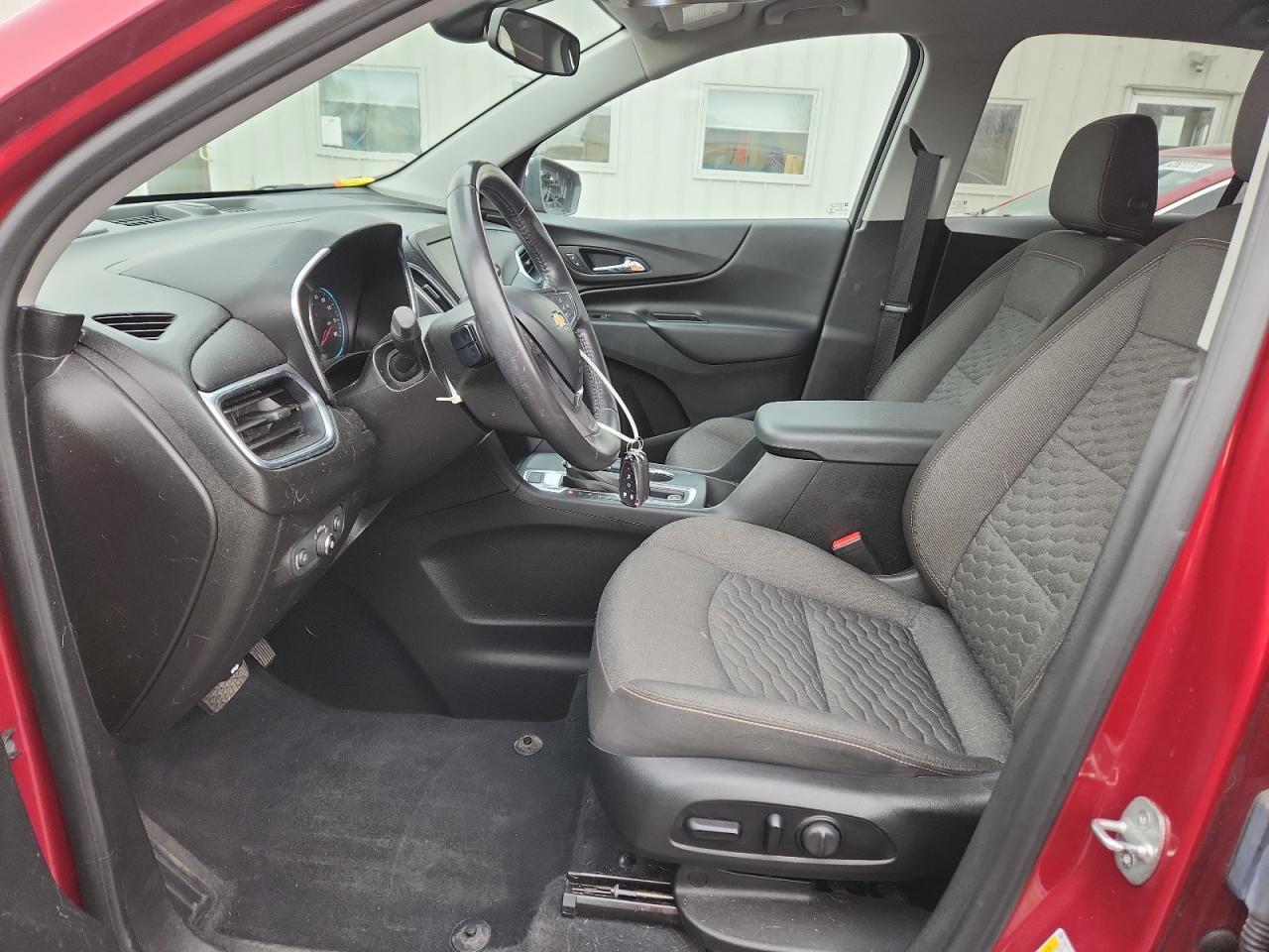 2021 Chevrolet Equinox Lt VIN: 2GNAXUEV5M6118643 Lot: 92237335