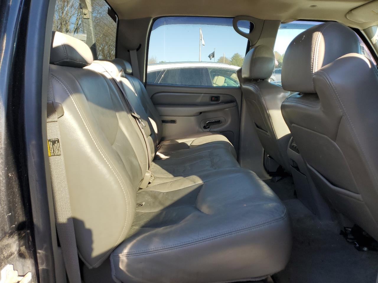 2006 GMC Sierra K1500 Denali VIN: 2GTEK63N461260263 Lot: 93413905