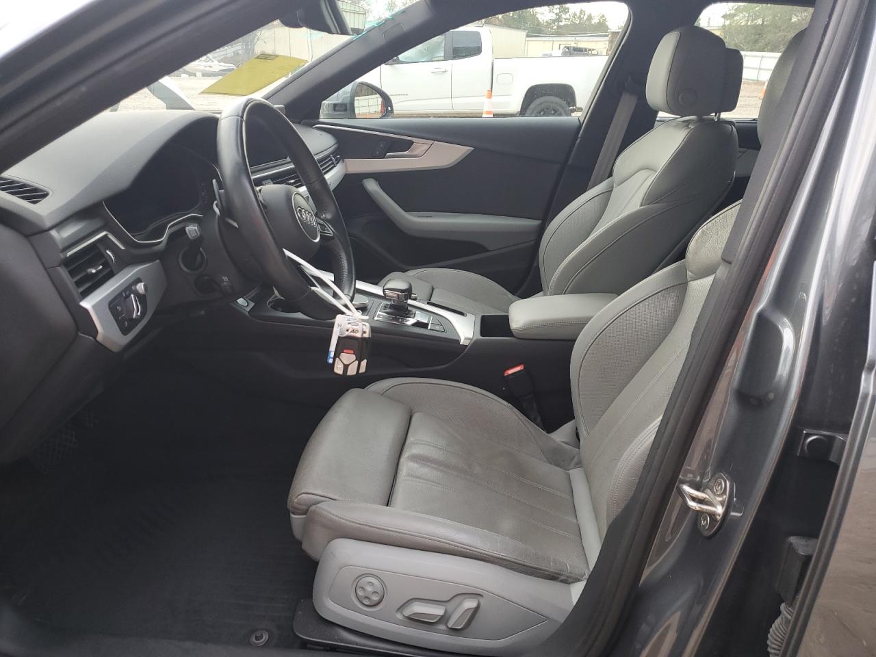 2017 Audi A4 Prestige VIN: WAUFNAF41HN041194 Lot: 92653465