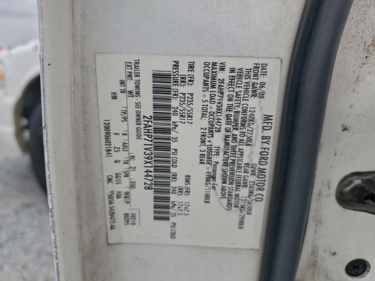 2009 Ford Crown Victoria Police Interceptor VIN: 2FAHP71V39X144728 Lot: 93423455