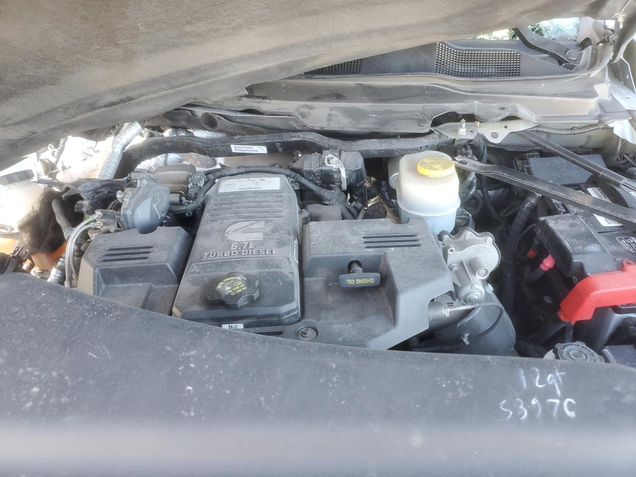 2021 Ram 2500 Laramie VIN: 3C6UR5NL8MG632261 Lot: 92698735