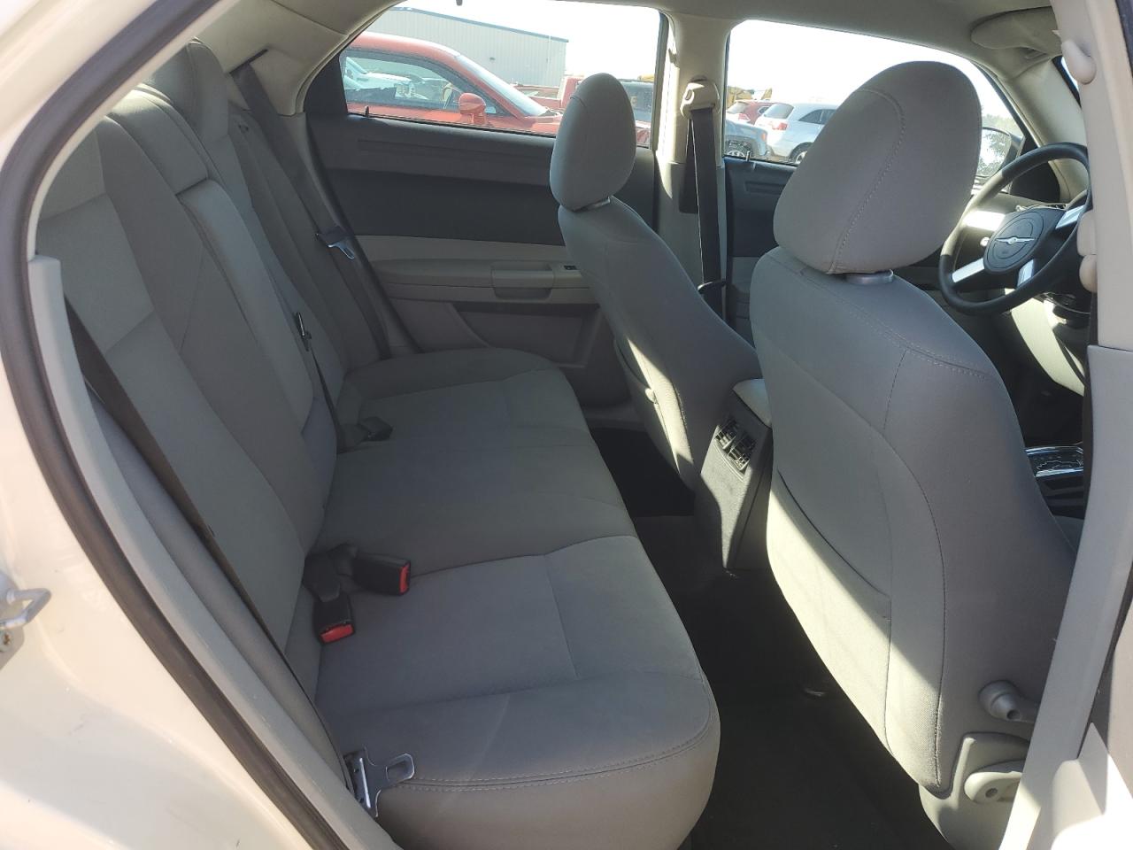 2007 Chrysler 300 VIN: 2C3KA43R37H828982 Lot: 90874585