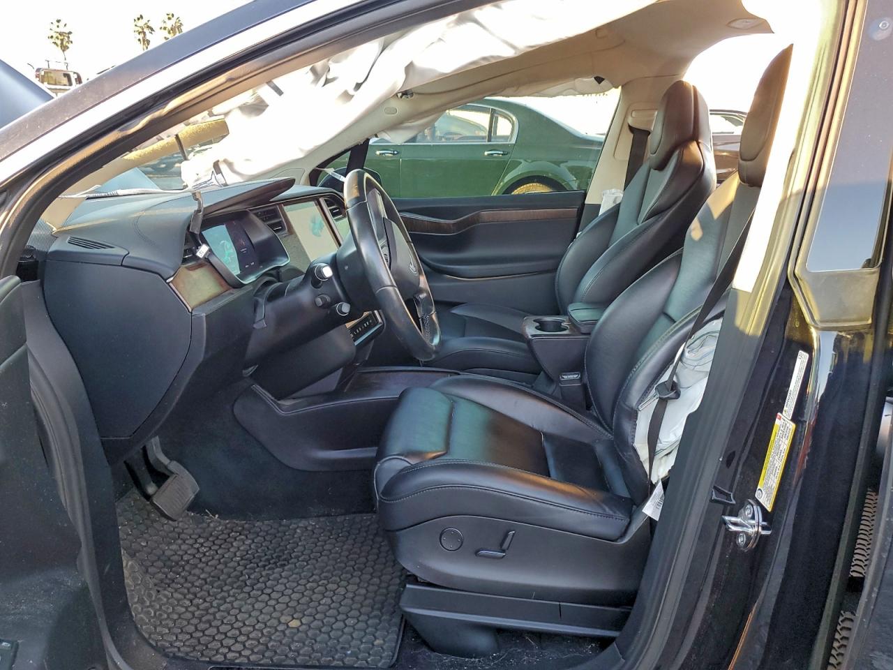 2018 Tesla Model X VIN: 5YJXCBE21JF117889 Lot: 94420695